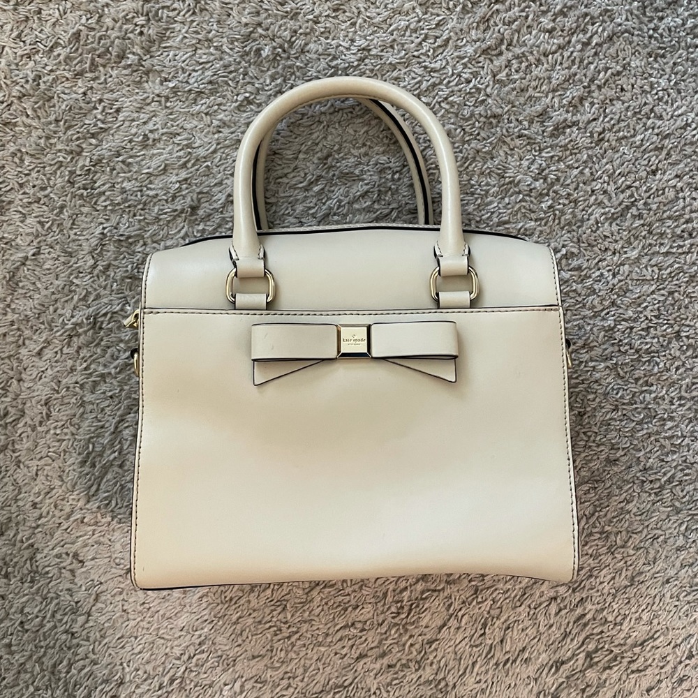 Kate Spade bag with Bow and Crossbody Strap